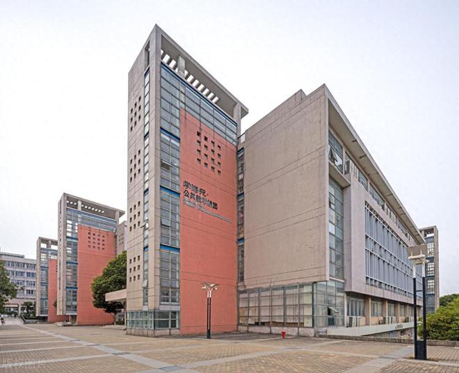 九游会拥有铁饭碗的6所大学高低分数都有机会到手就能干到退休(图4)