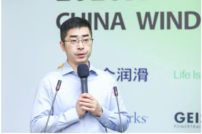 施耐德电气行业市场业务发展经理姚远：以绿色产品赋能绿色AG九游会能源(图1)